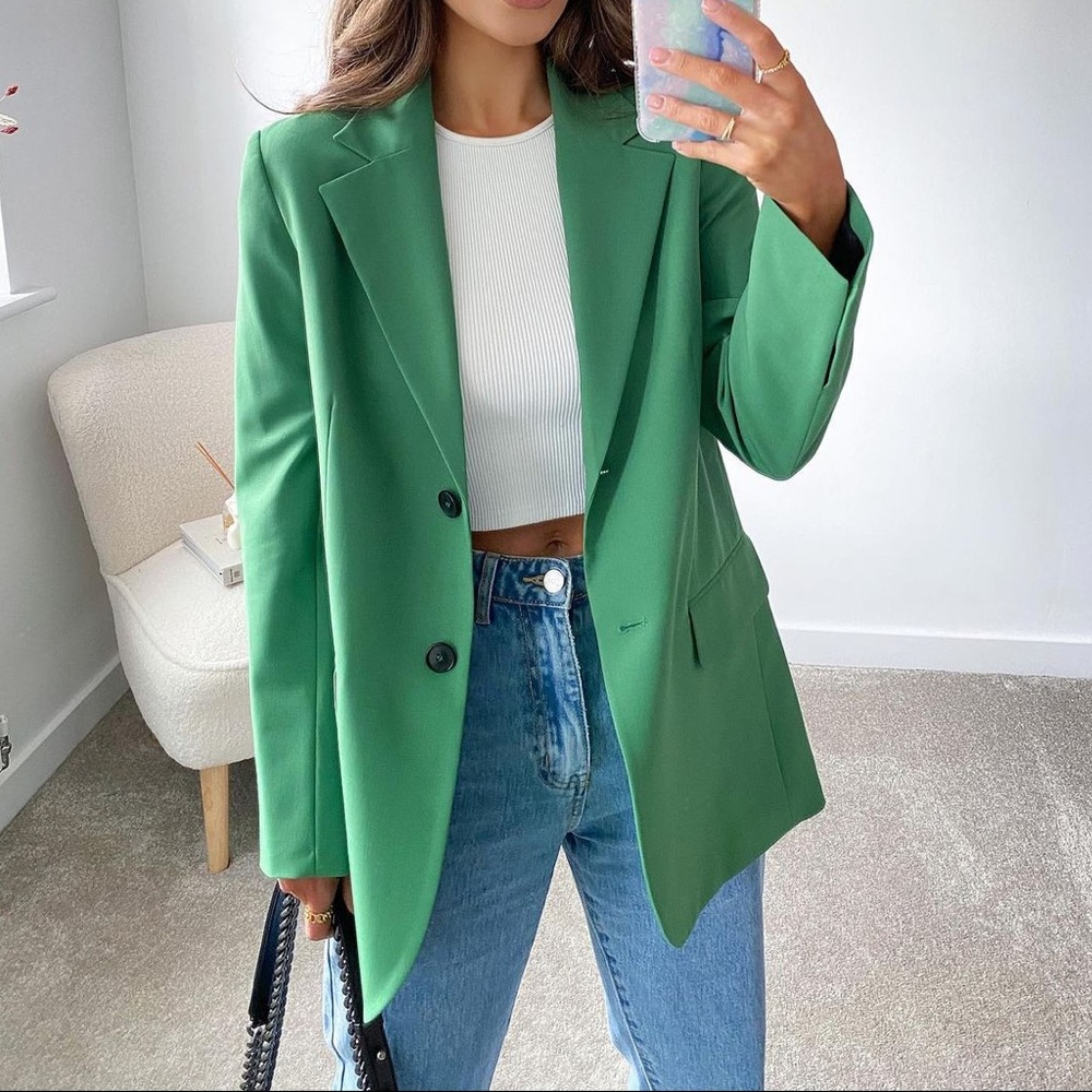 New with tags Trendy Zara Green Blazer - Fitted